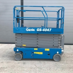 Genie GS-4047  - - -    !