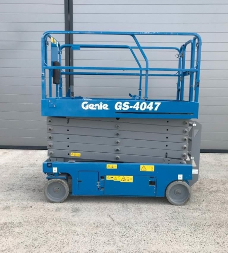 Genie GS-4047  - - -    !